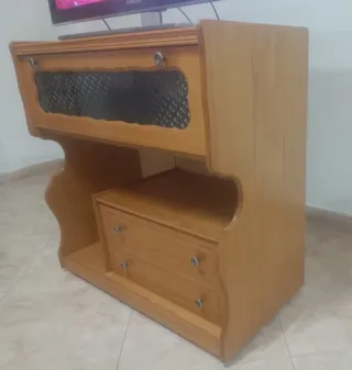 Mueble TV de madera maciza