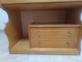 Mueble TV de madera maciza