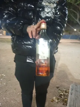 Botella Johnnie Walker Red Label vacía por nosotro