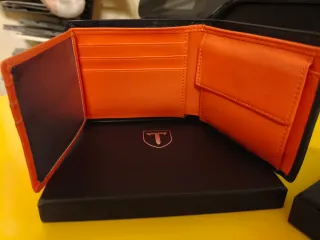 Portafoglio TEEHON nero con portachiavi