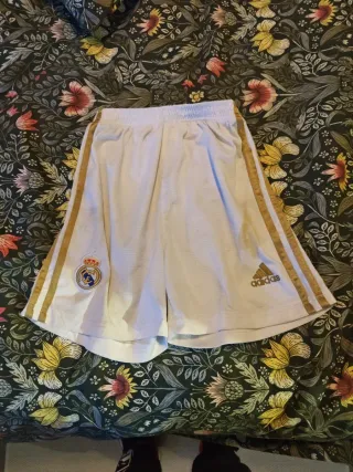 Pantalón Corto Adidas Real Madrid Blanco Dorado