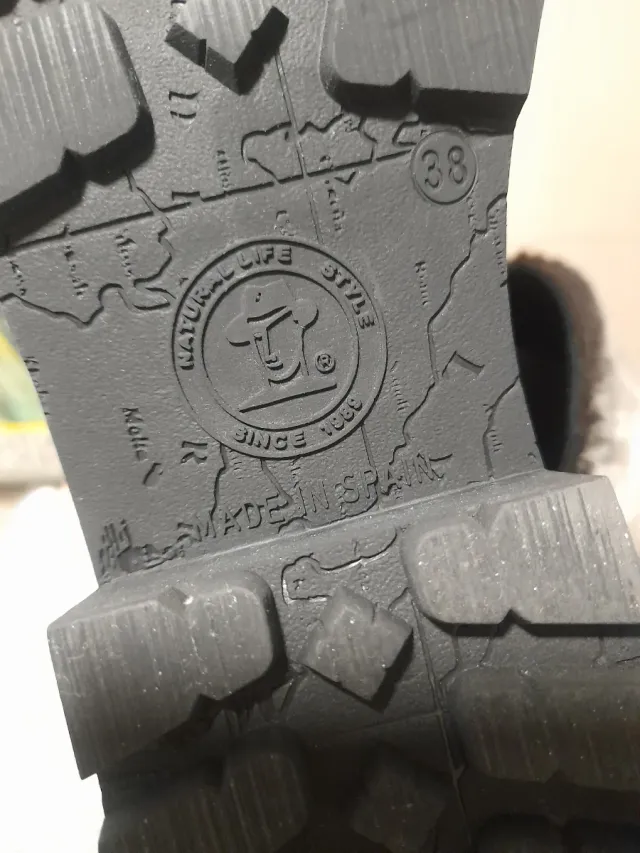 Botas Panamá Jack forradas negras