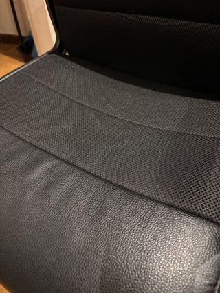 Silla de escritorio giratoria negra