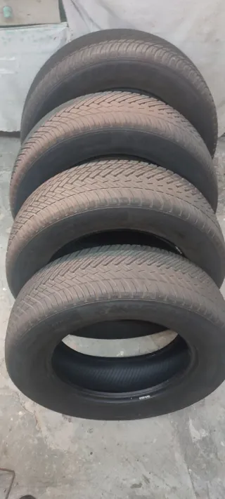 Pack 4 gomas, 50€ cada una.