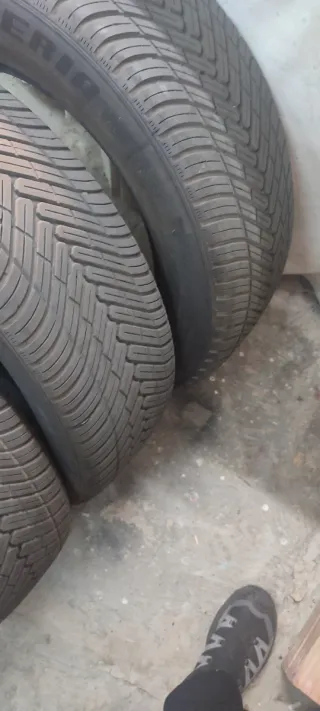 Pack 4 gomas, 50€ cada una.