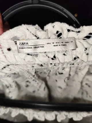 Blusa de encaje blanca