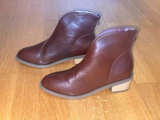 Botines marrones forrados tacón 2cm