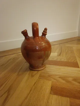 Botijo de cerámica vintage