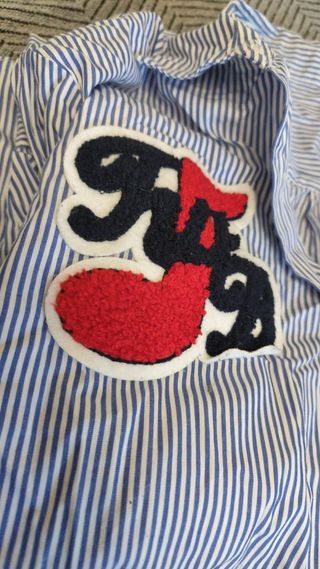 Camisa de rayas con parches