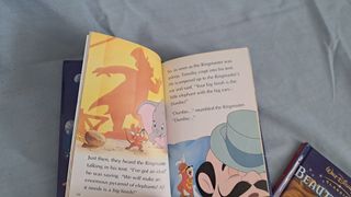 VARIOS LIBROS DISNEY EN INGLES