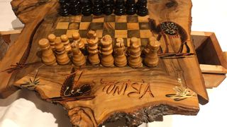 Scacchiera in legno con cassetti