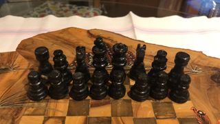 Scacchiera in legno con cassetti