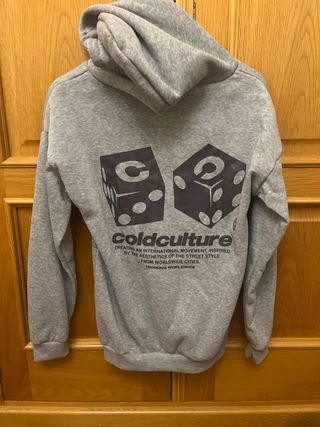 Sudadera gris con logo cold talla S