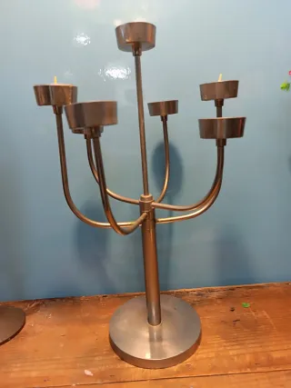 Candelabro antiguo de metal de 7 velas movible