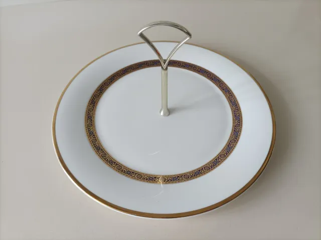 Vassoio Royal Doulton in porcellana e metallo