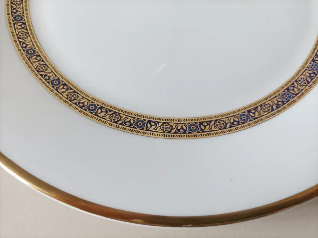 Vassoio Royal Doulton in porcellana e metallo