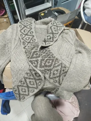 Conjunto di 9 cappotti da donna taglia M, L e XL, varie marche