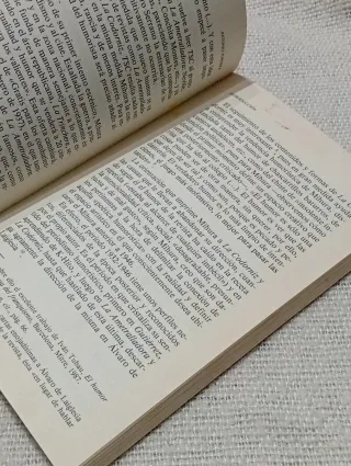 Tres Sombreros De Copa (Nueva Austral Series, V...