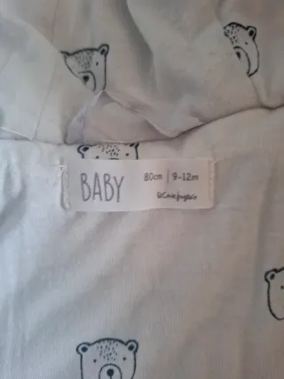 Mono buzo bebé con capucha