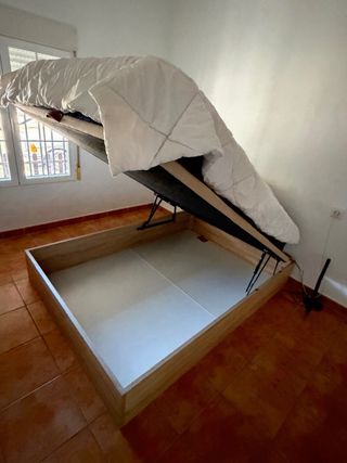 habitación completa cajonera mesita y cama canapé