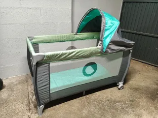 Cuna de viaje plegable