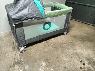 Cuna de viaje plegable