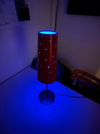 Lampada da tavolo rossa