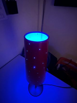 Lampada da tavolo rossa