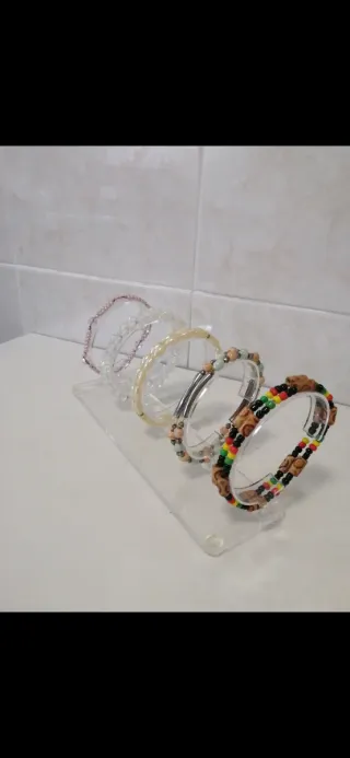 6 pcs Pulseras de cuentas y perlas