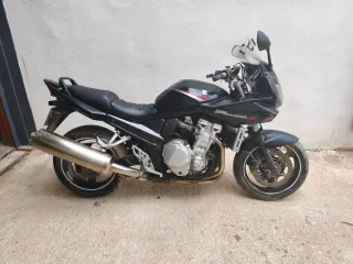 DESPIECE COMPLETO. Suzuki bandit 650 07/15