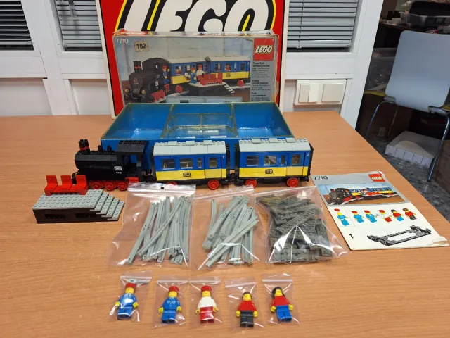 Treno a vapore passeggeri LEGO 7710 PUSH-ALONG (1980)