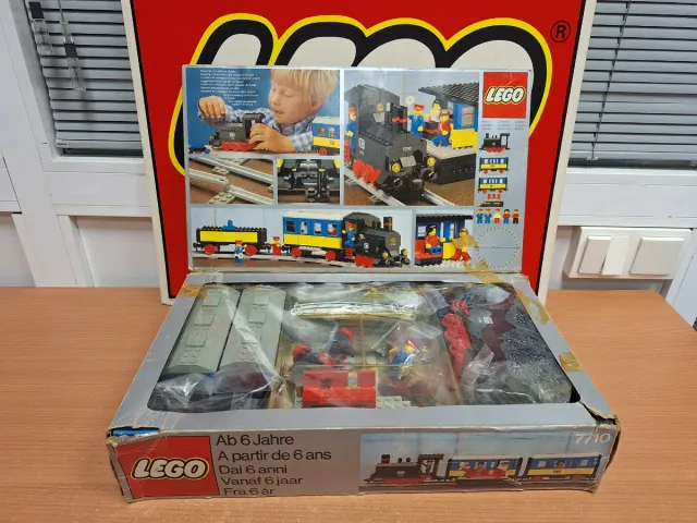 Treno a vapore passeggeri LEGO 7710 PUSH-ALONG (1980)