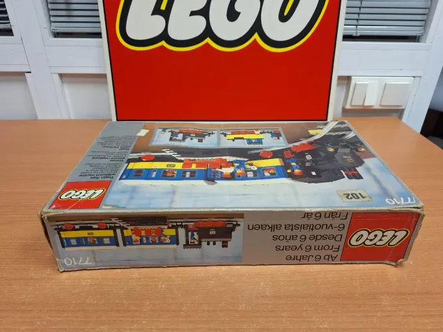 Treno a vapore passeggeri LEGO 7710 PUSH-ALONG (1980)