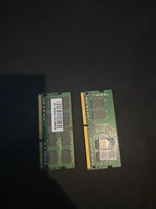 2 Memorias RAM Samsung de 8 GB..cada una..