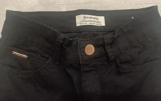 Lote 3 pantalones pitillo negros talla 32