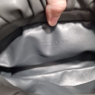 Bolso Bottega Veneta Chain Pouch Gris