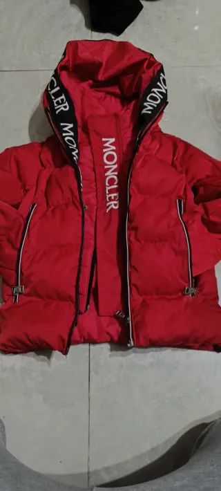 Moncler - Etichetta con QR Code