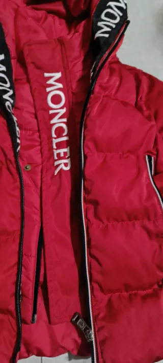 Moncler - Etichetta con QR Code