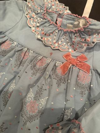 Revestimiento infantil rosa lunares