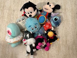 Lote de peluches variados