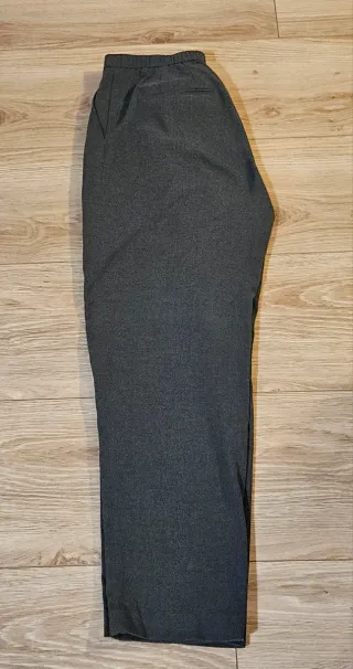 Pantalones Uniqlo Gris