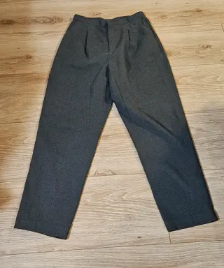 Pantalones Uniqlo Gris