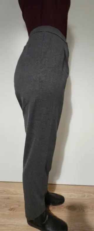 Pantalones Uniqlo Gris
