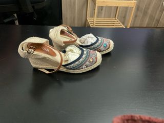 Alpargatas cuña talla 37