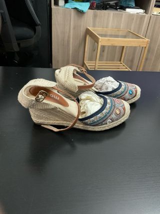 Alpargatas cuña talla 37