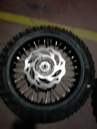 Juego de llantas de ktm sx 65 con cubiertas nuevas