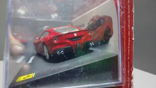 Modellino Ferrari F12 Berlinetta 2012 1/43