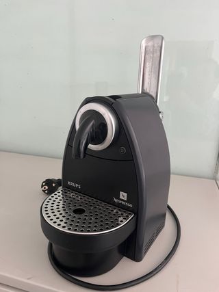 Cafetera Nespresso Krups Negra