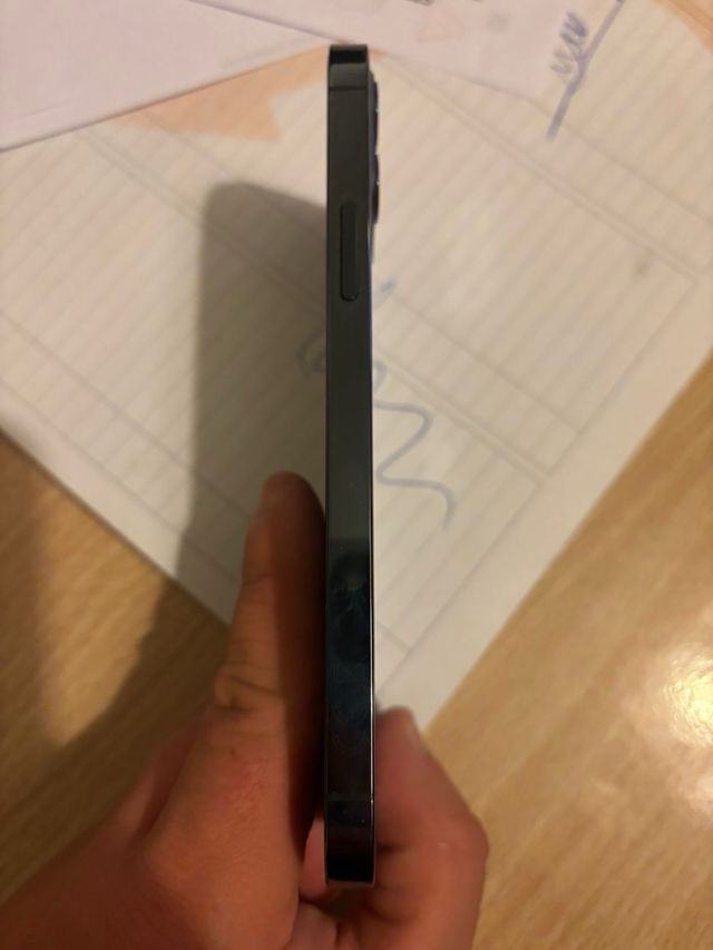 iPhone 12 Pro Blu Siderale