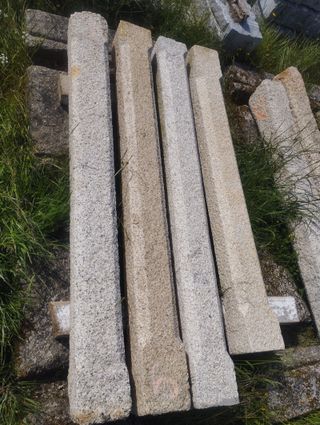 Columnas Rústicas de Granito